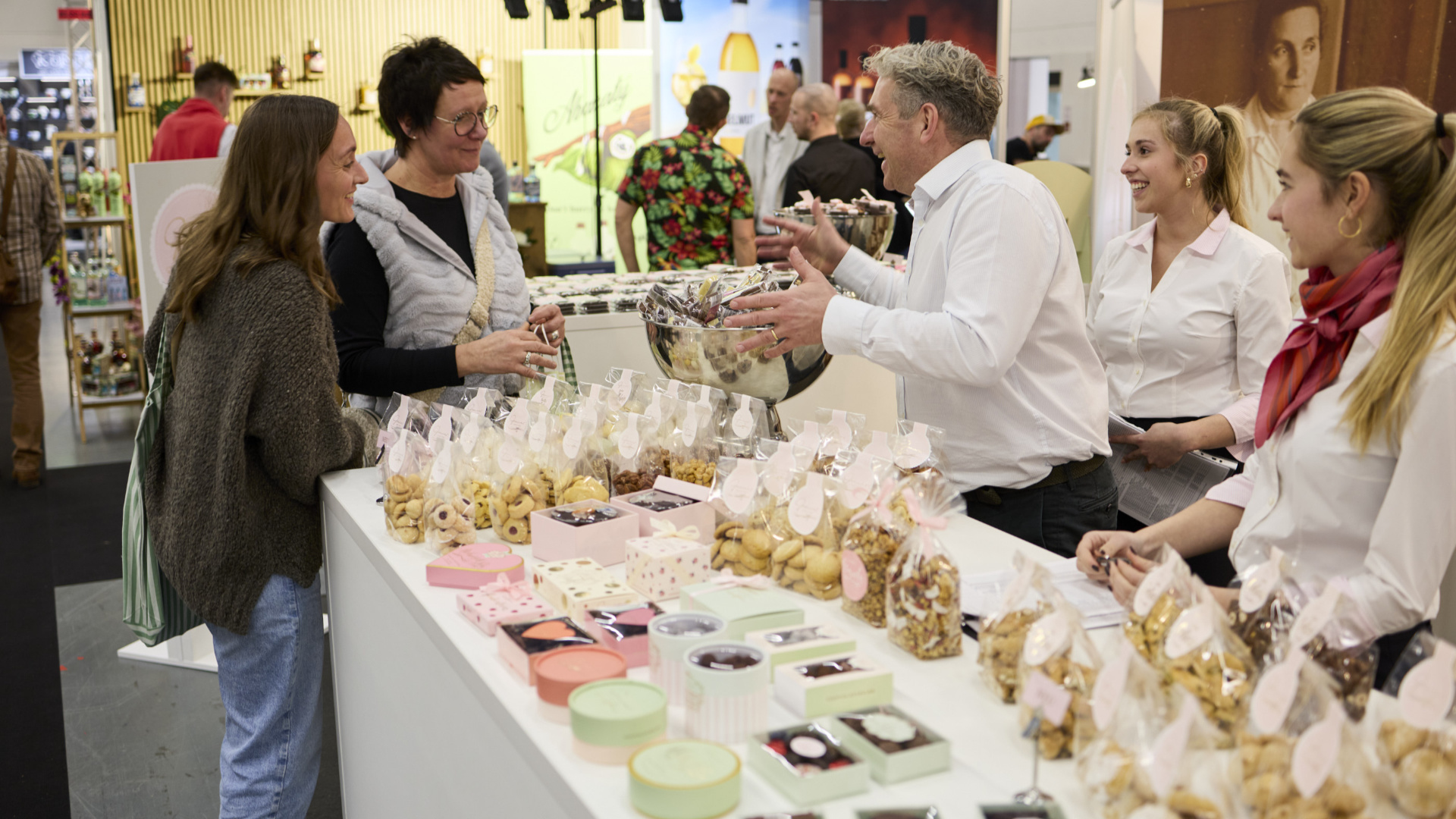 Mit allen Sinnen genießen: Inspiration für besondere Momente gibt es auf dem GenussGipfel am 11. und 12. Januar 2026 im Rahmen der Nordstil Winter (10. bis 12. Januar 2026).